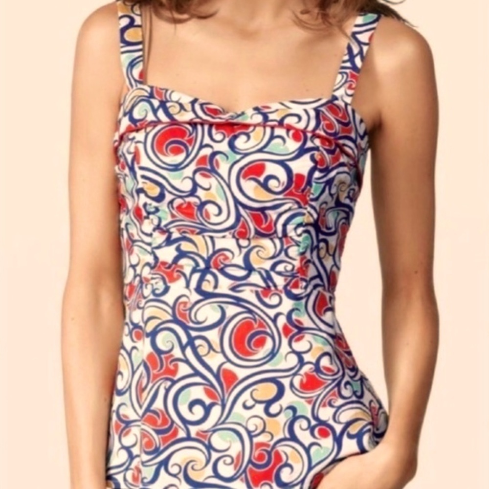 Cabi Keepsake Cami Style Tank Top. Multi color swirls. Size 6.